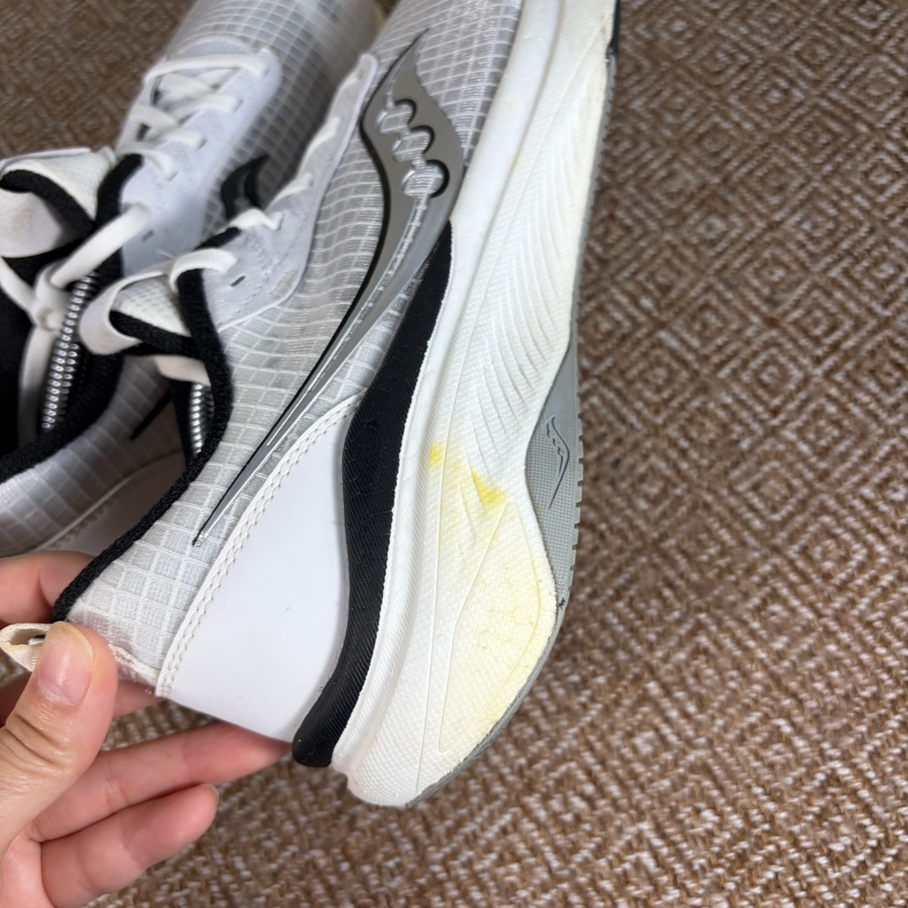 Saucony Freedom Crossport Women’s Sz 9.5 White Running Shoes Sneakers Gorpcore - Picture 7 of 10